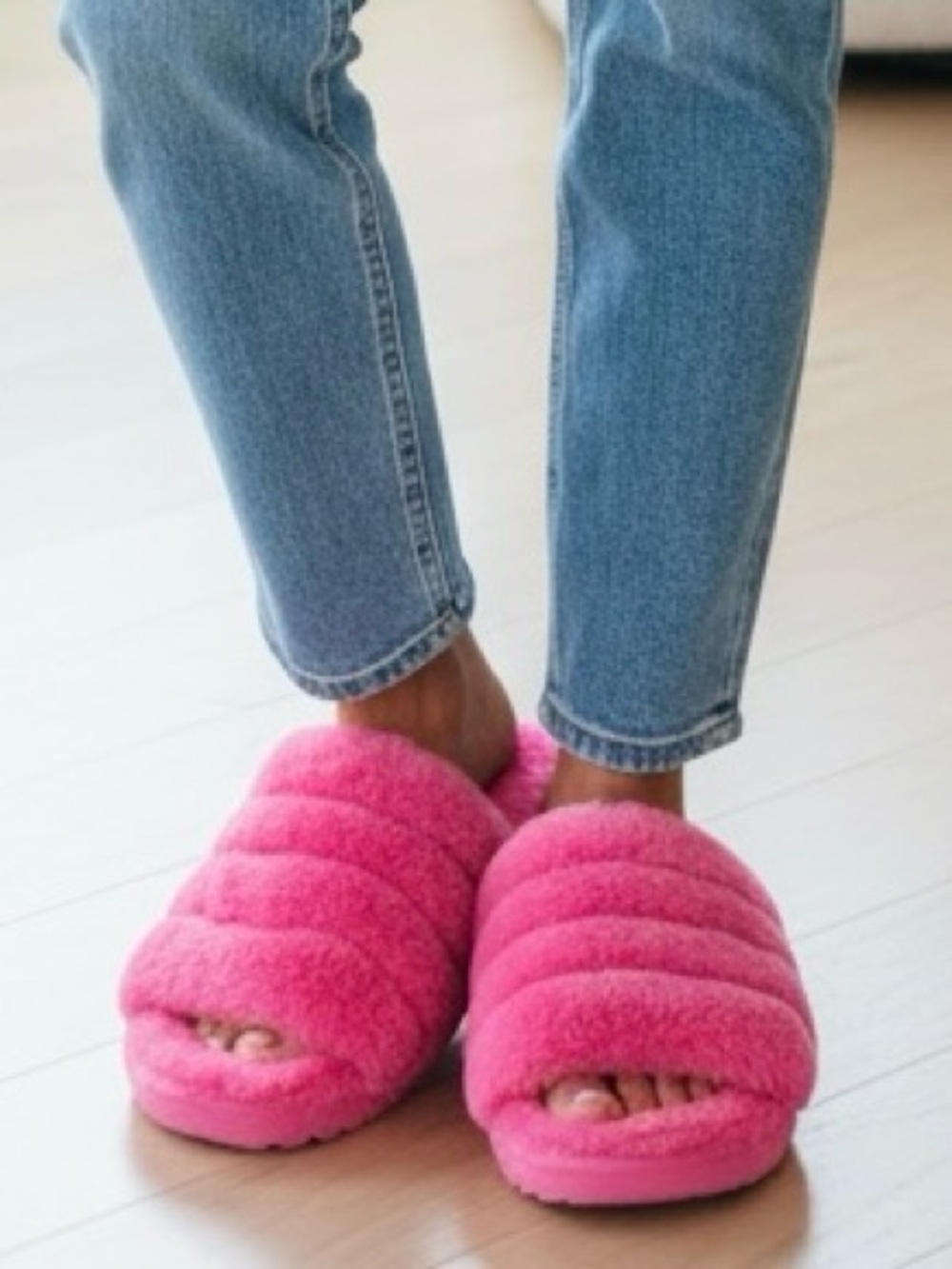 NWOT UGG Fluff Yeah Slippers in Sachet Pink! Size 7! NEW! - Picture 10 of 11